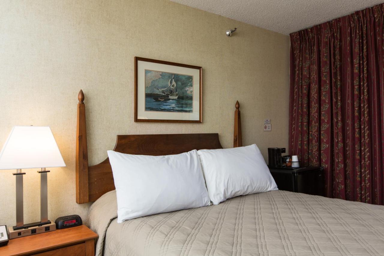 Commodores Inn Stowe Exteriör bild